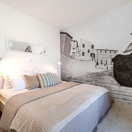 Ojra New Apartment With Seaview Шибеник Экстерьер фото